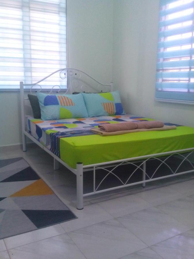 Homestay Adilah B Pasir Puteh Buitenkant foto
