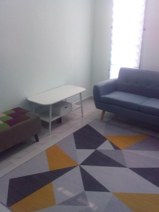 Homestay Adilah B Pasir Puteh Buitenkant foto